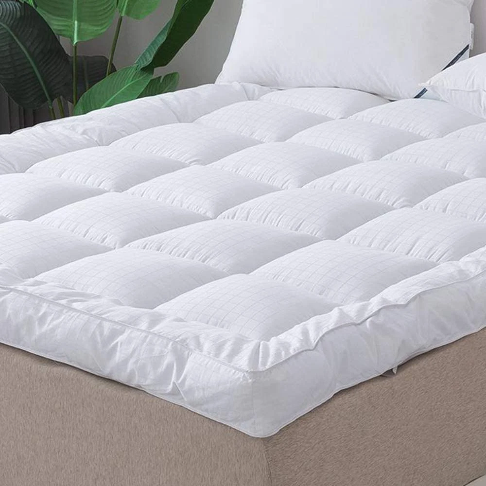 China Suppliers Soft Filling Goose Down Cheap Hotel Bed Mattress Topper
